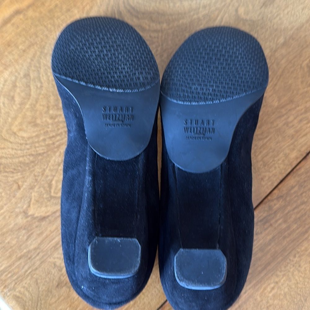 Stuart Weitzman suede pumps - Picture 5 of 7